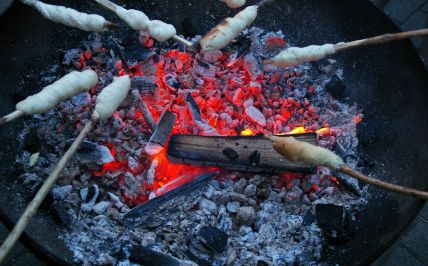 Stockbrotbacken